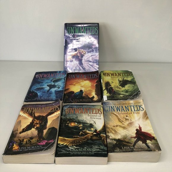 THE UNWANTEDS & QUESTS Lisa McMann Lot of 11 Island Dragon Paperback & Hardback - Picture 4 of 5